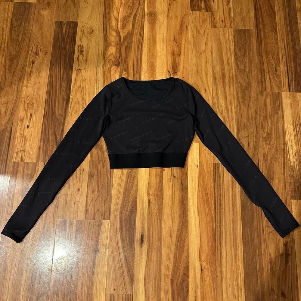 Lululemon crop top long sleeve fits XS
